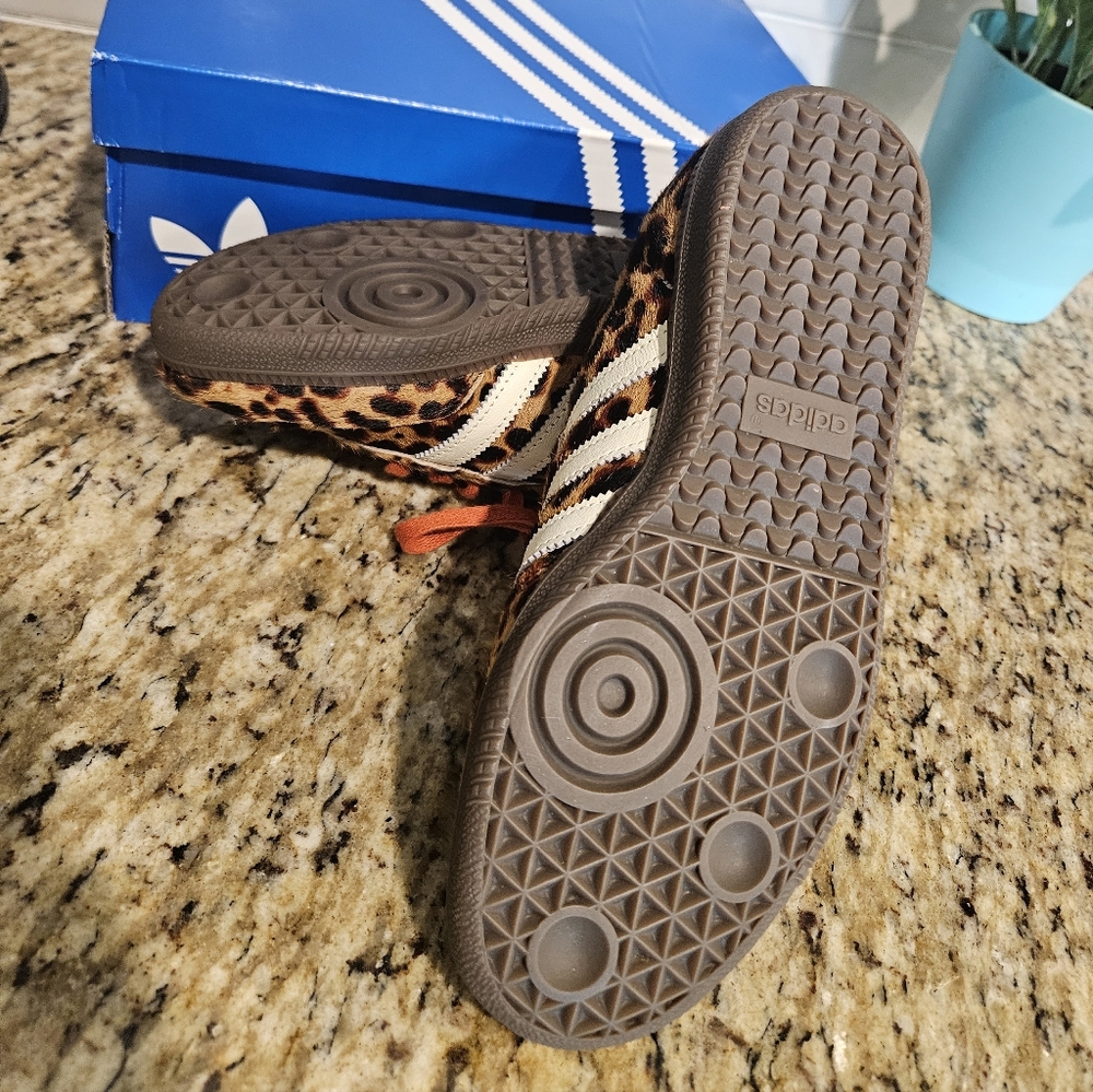 Adidas Originals Samba Leopard Print and Orange Accents, 7 - Picture 3 of 9